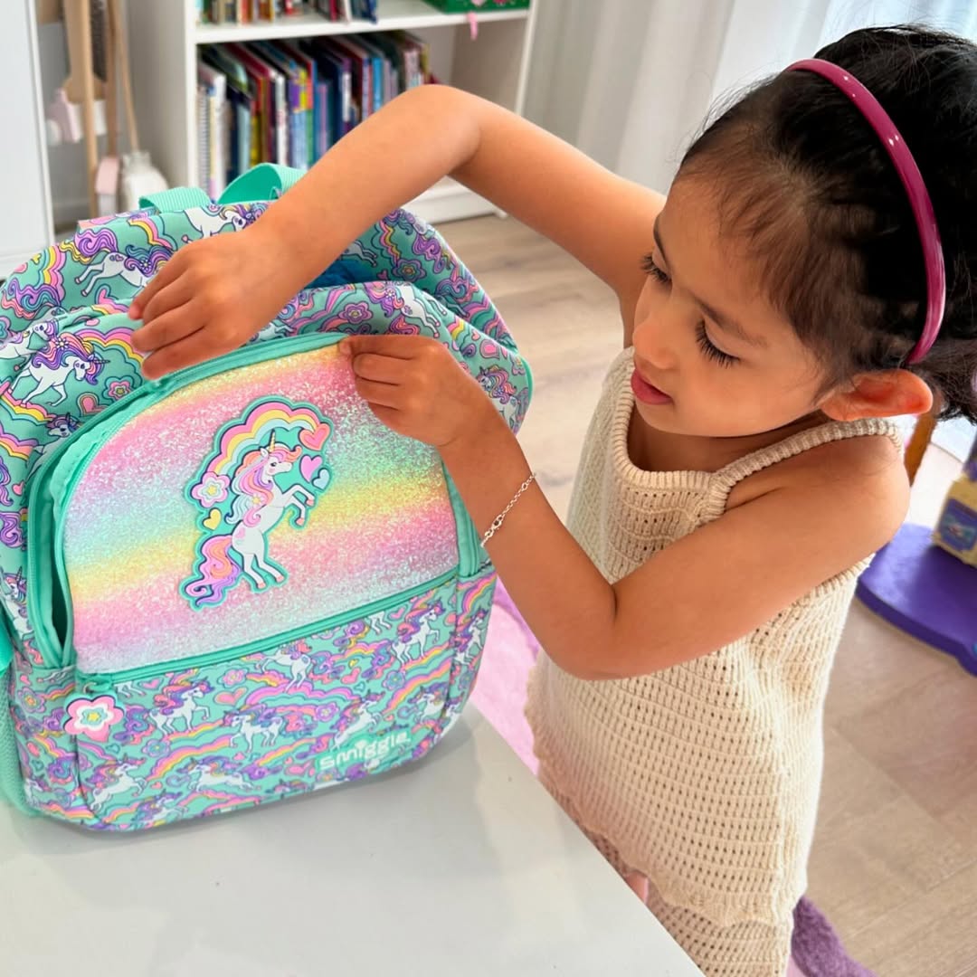 🦄💫 Smiggle® Limitless Classic Attach Backpack – Glitter Unicorn Mint | Approx. 17.8L | 42cm | 3Y+ 🌟🎒