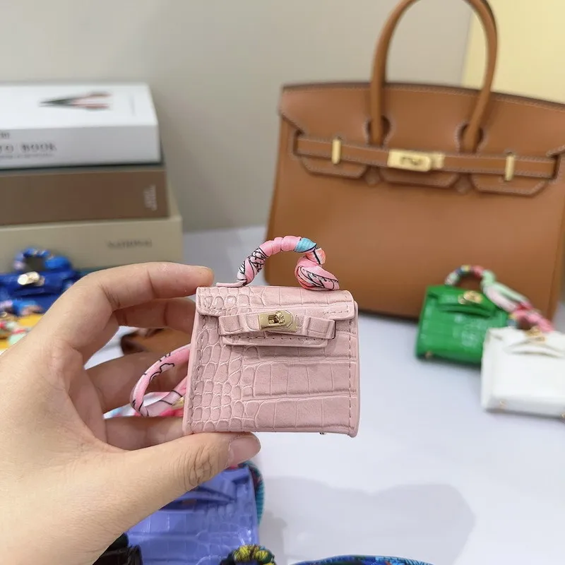 Mini House Design Leather Pouch – AirPods Case, Key Organizer & Mini Beauty Wallet