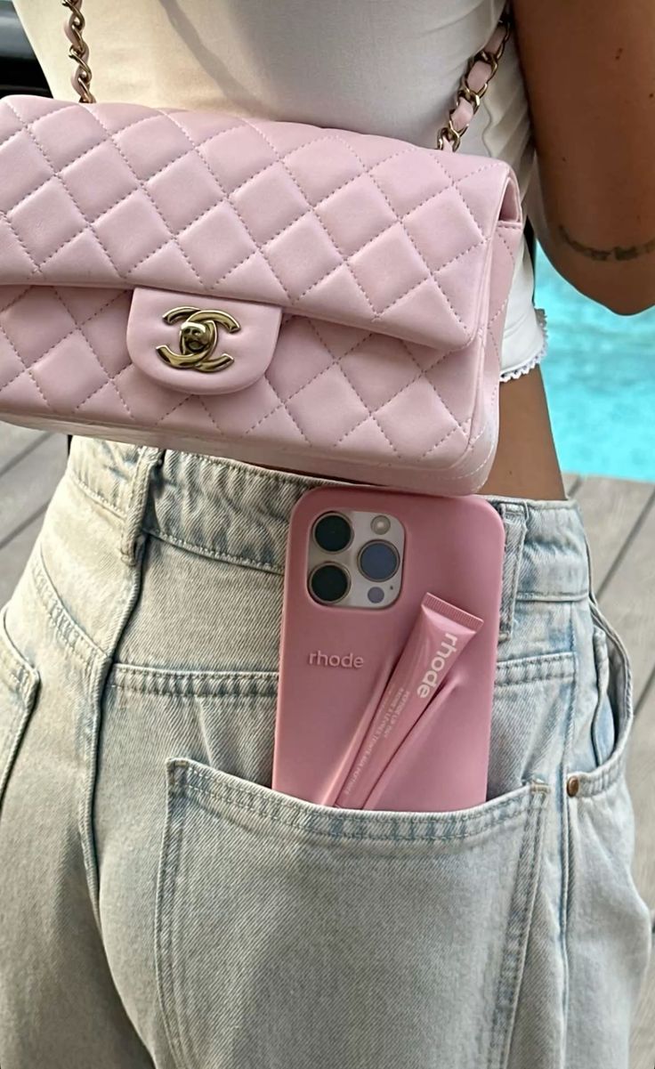 ✨ Rhode Bubble iPhone Case – Soft, Chic & Effortlessly Functional ✨