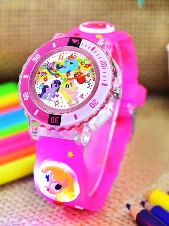 Girls Patterned Dial & Straps Analogue Watch Barbie DarkPink