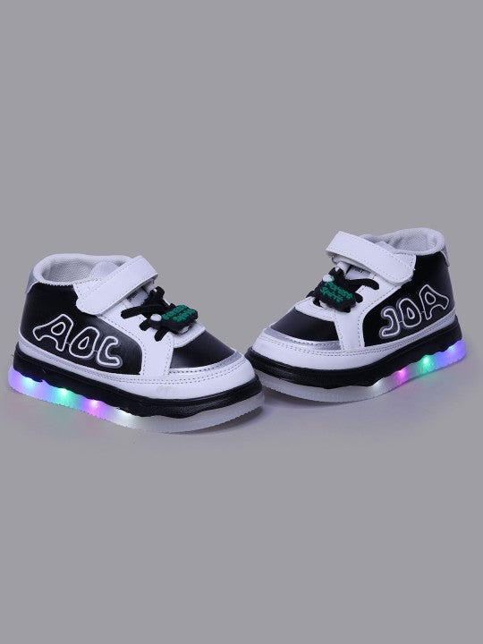 Kids' Black Colourblocked Sneakers with Velcro Closure