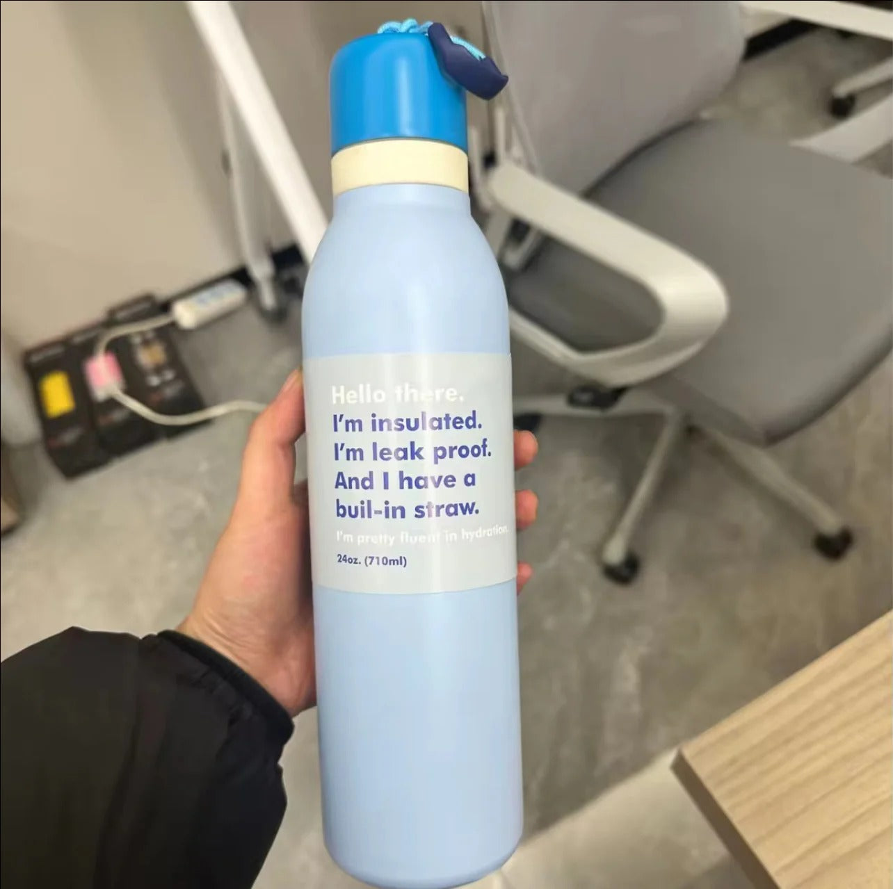 Owala FreeSip Twist 18oz Insulated Stainless Steel Water Bottle – Mint/White (Iced Breeze), BPA-Free with Straw