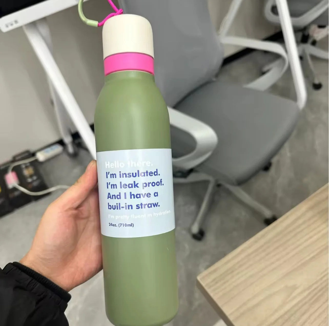 Owala FreeSip Twist 18oz Insulated Stainless Steel Water Bottle – Mint/White (Iced Breeze), BPA-Free with Straw