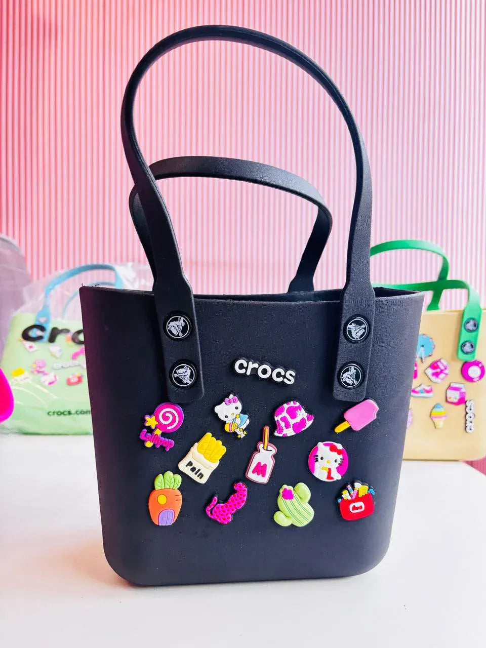 Crocs Medium Beach Bag – Stylish Silicone Tote with Charms